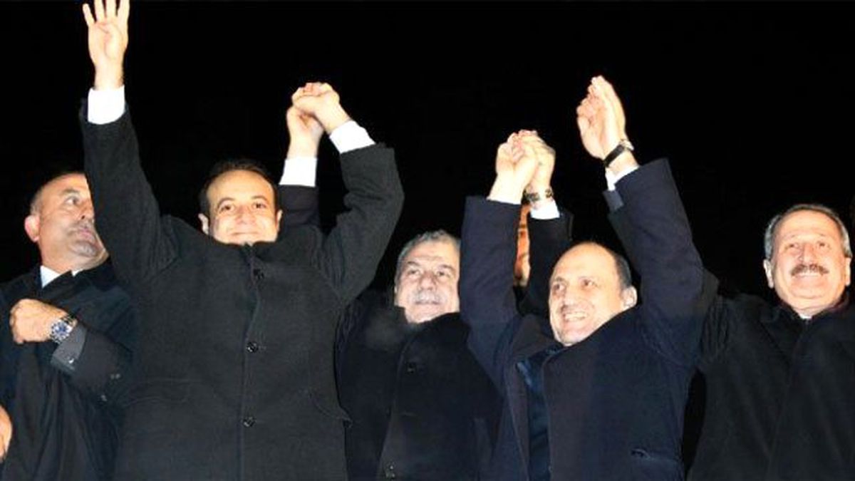 Davutoğlu'dan 4 Eski Bakanla İlgili Tarihi İma