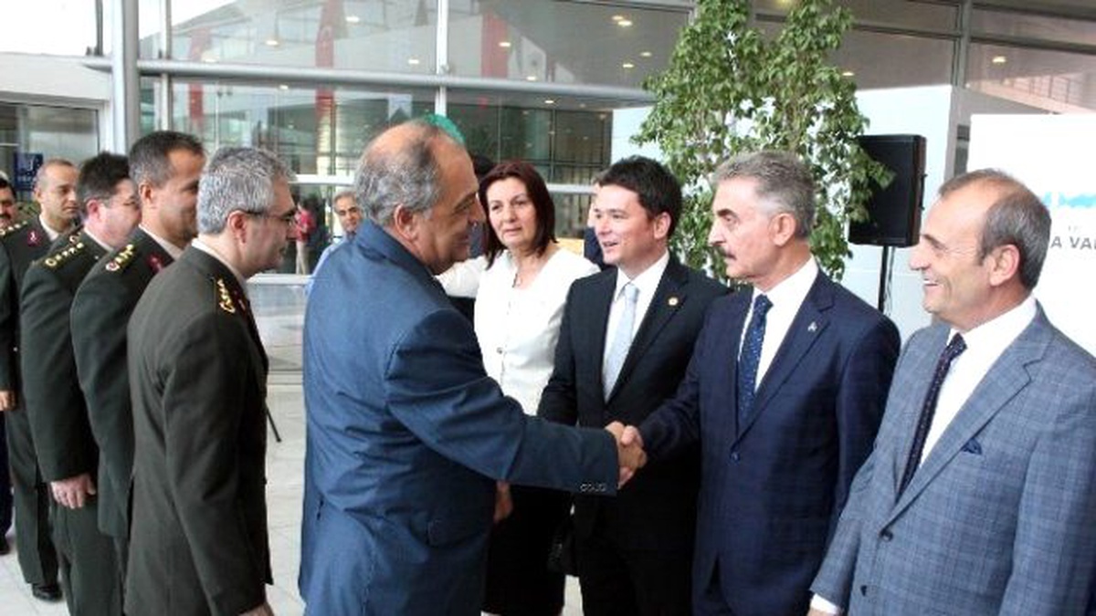 İsmet Büyükataman: "Ak Parti-chp Koalisyonu Muhtemel Gözüküyor"