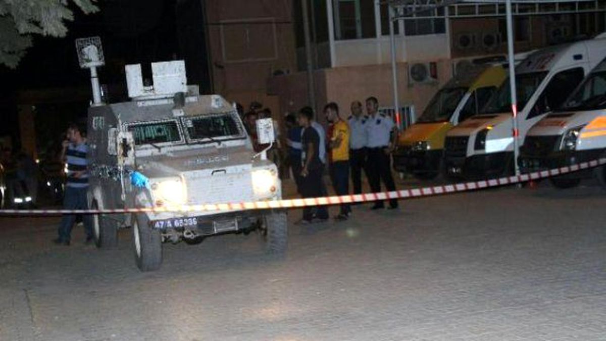 Nusaybin Devlet Hastanesi Bahçesinde Bomba Süsü Verilmiş Paket Paniği