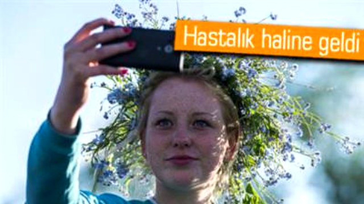 Selfie Bağımlısı Ruslar Psikolojik Yardım Almaya Başladı