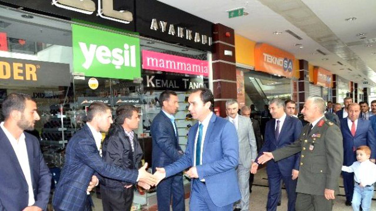 Tatvan\'da Ramazan Bayramı Kutlamaları