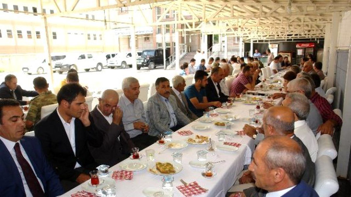 Yüksekova\'da Bayramlaşma Töreni