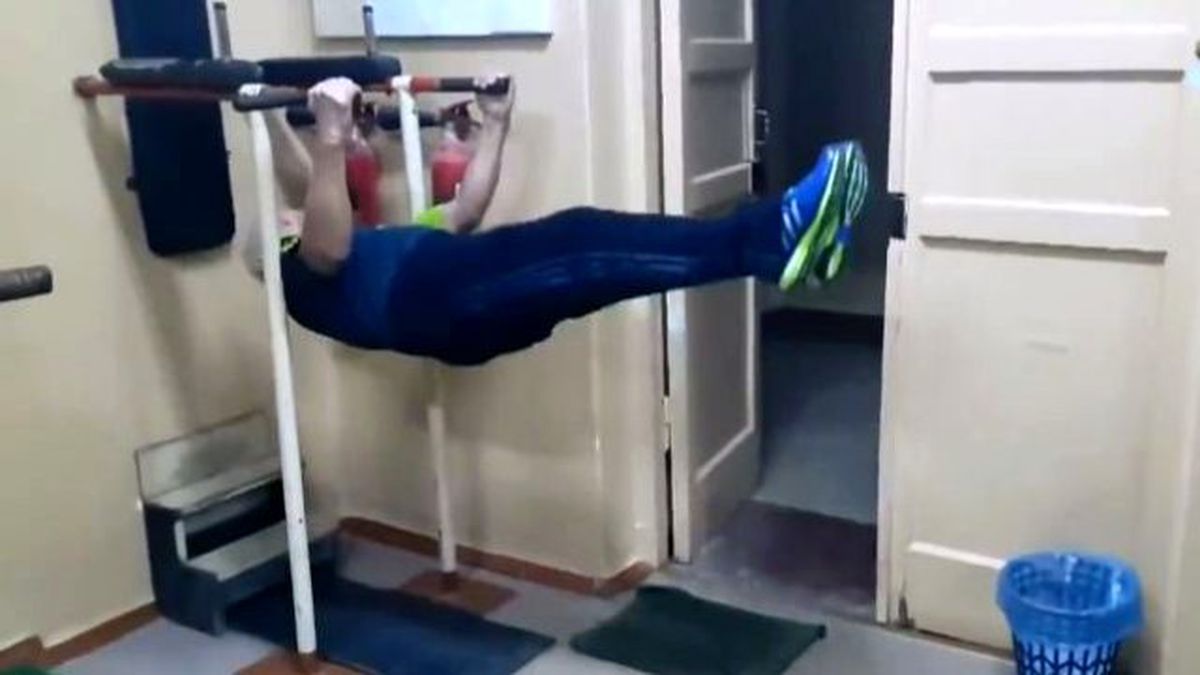 70'lik Amca Gençlere Taş Çıkardı