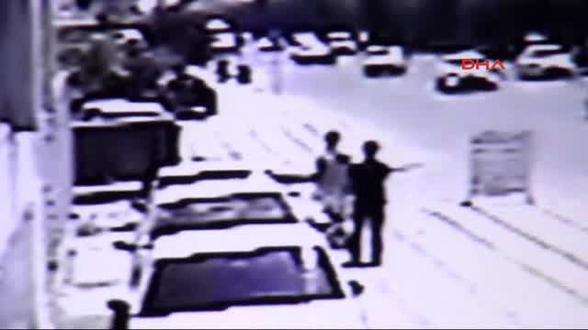 Adana Bayram İznine Gelen Askerin Cüzdanı Gasp Edildi