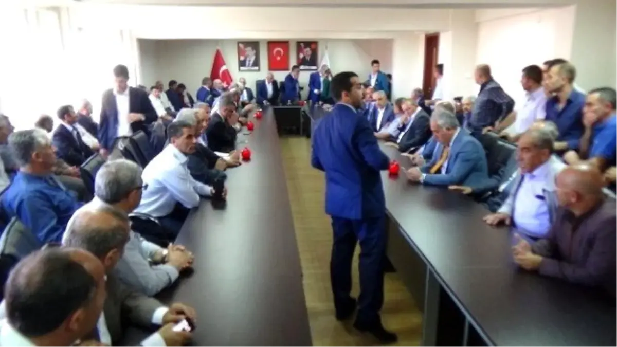 AK Parti\'de Bayramlaşma