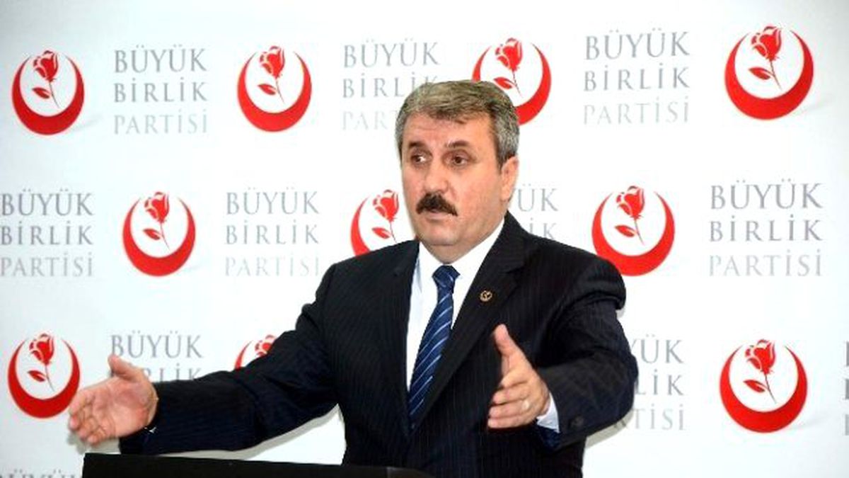BBP Genel Başkanı Destici, Partililerle Bayramlaştı