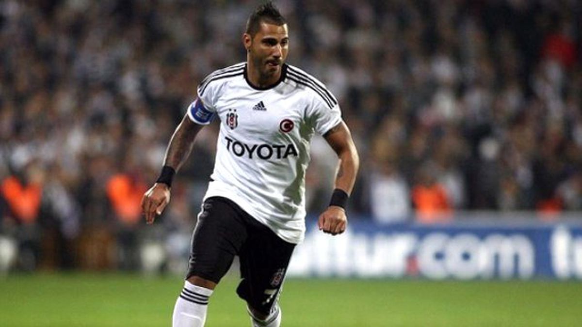 Beşiktaş, Quaresma'yla 2 Yıllık Sözleşme İmzaladı