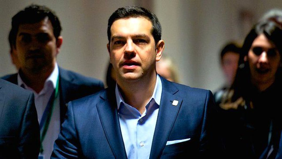 Çipras, 'Hayır'cı Bakanları Görevden Aldı