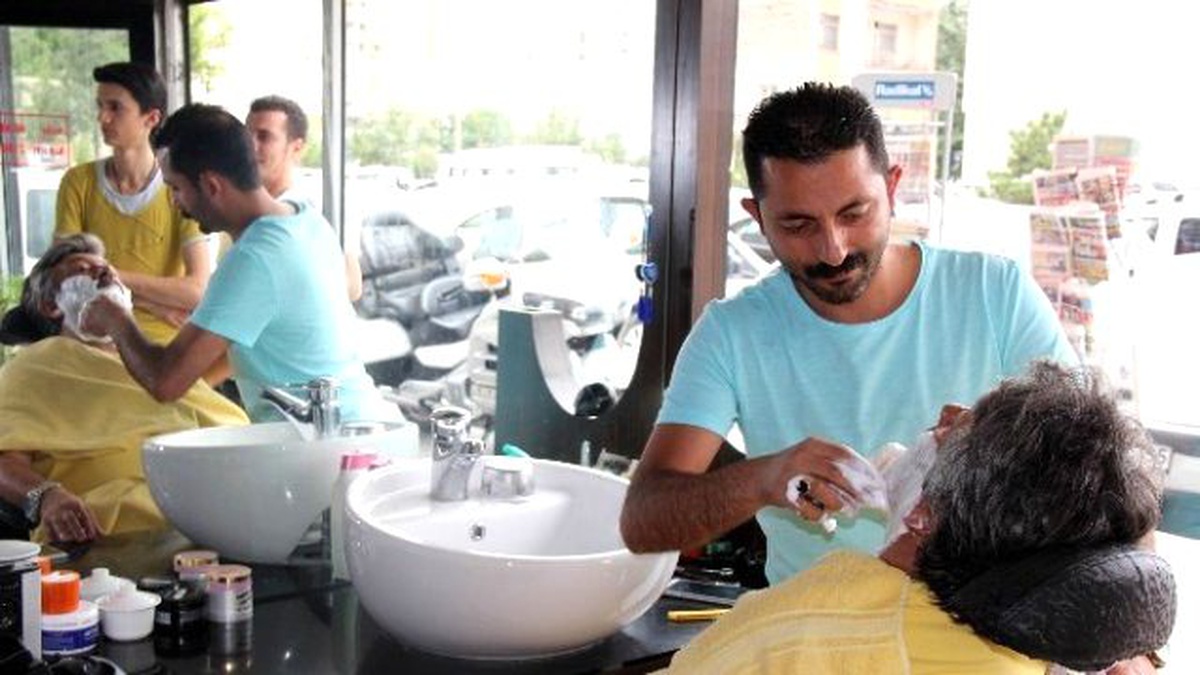 Kuaförler \'İş Yeri Hekimi\' İstemiyor