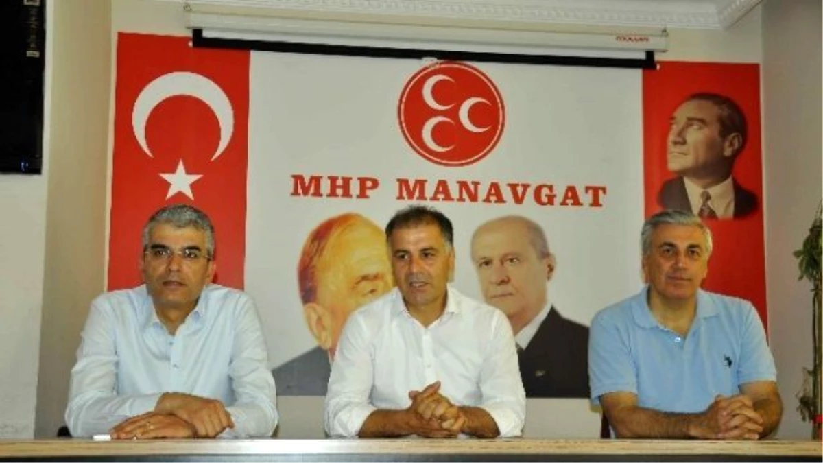 MHP Milletvekilleri Manavgat\'ta Teşkilatla Bayramlaştı