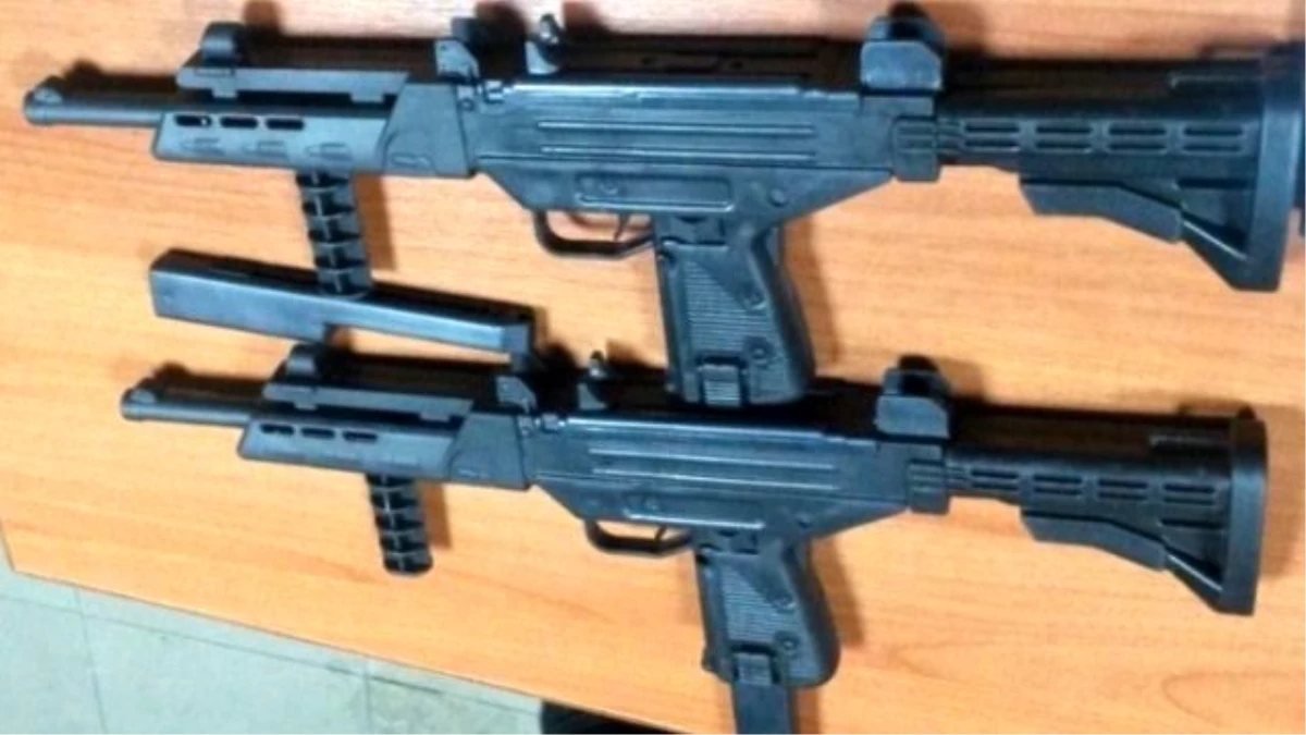 PKK, Çocuklara Uzun Namlulu Oyuncak Silah Dağıttı