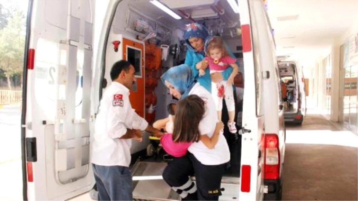 Şanlıurfa\'da Bayram Ziyareti Dönüşü Kaza: 8 Yaralı
