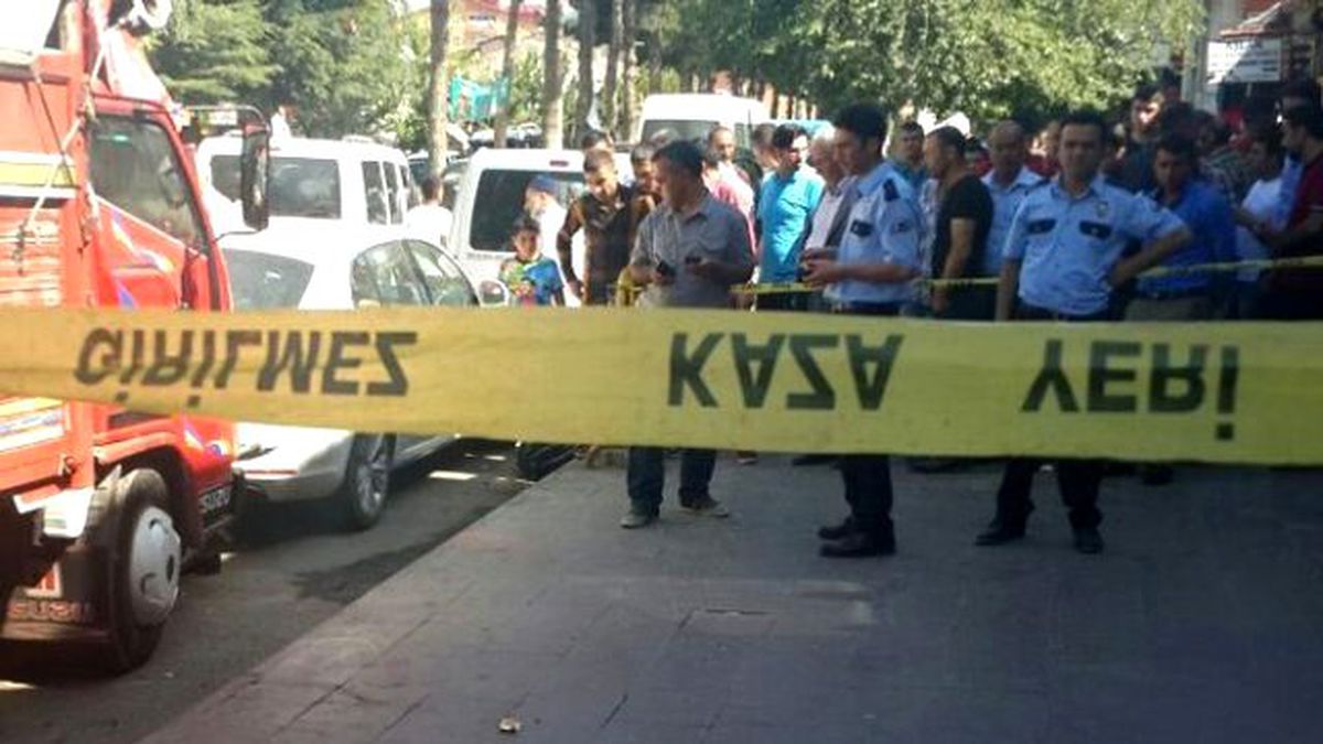 Tatvan\'da Silahlı Kavga 1 Yaralı