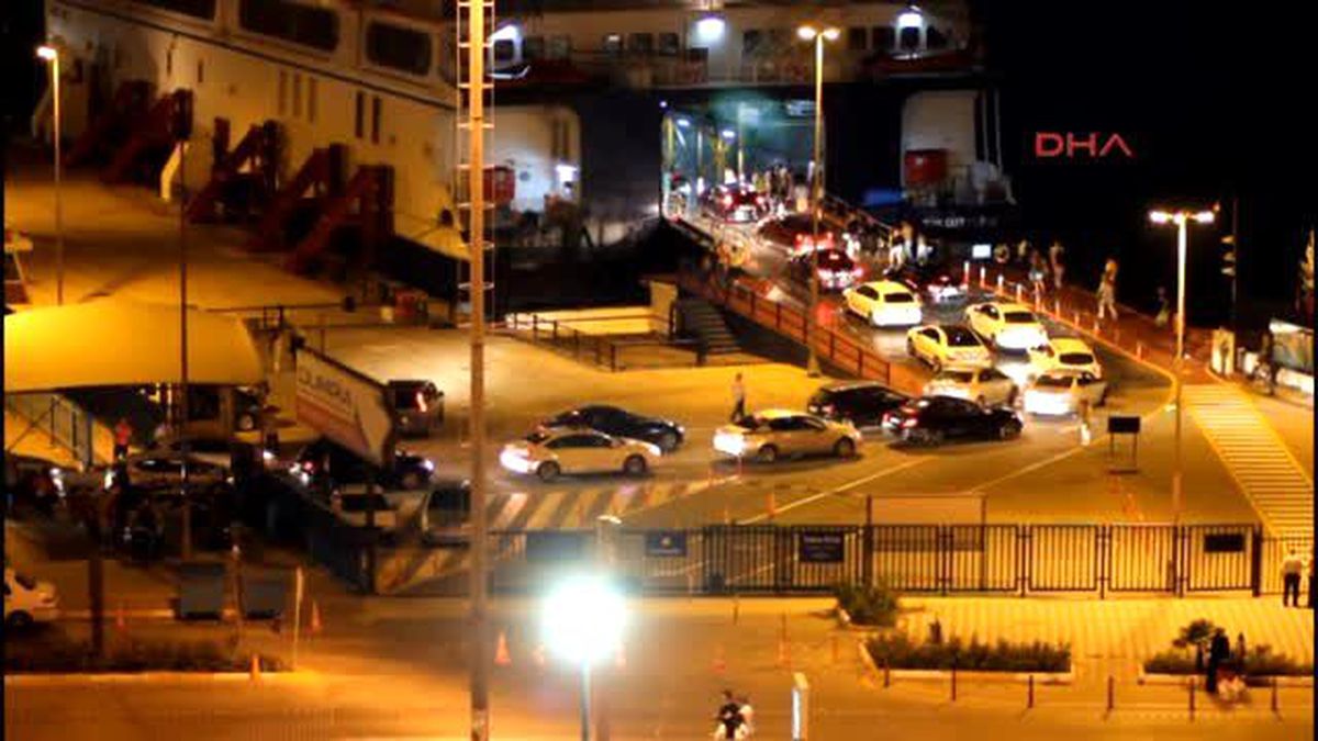 Bandırma?da Tatilcinin Dönüş Yoğunluğu
