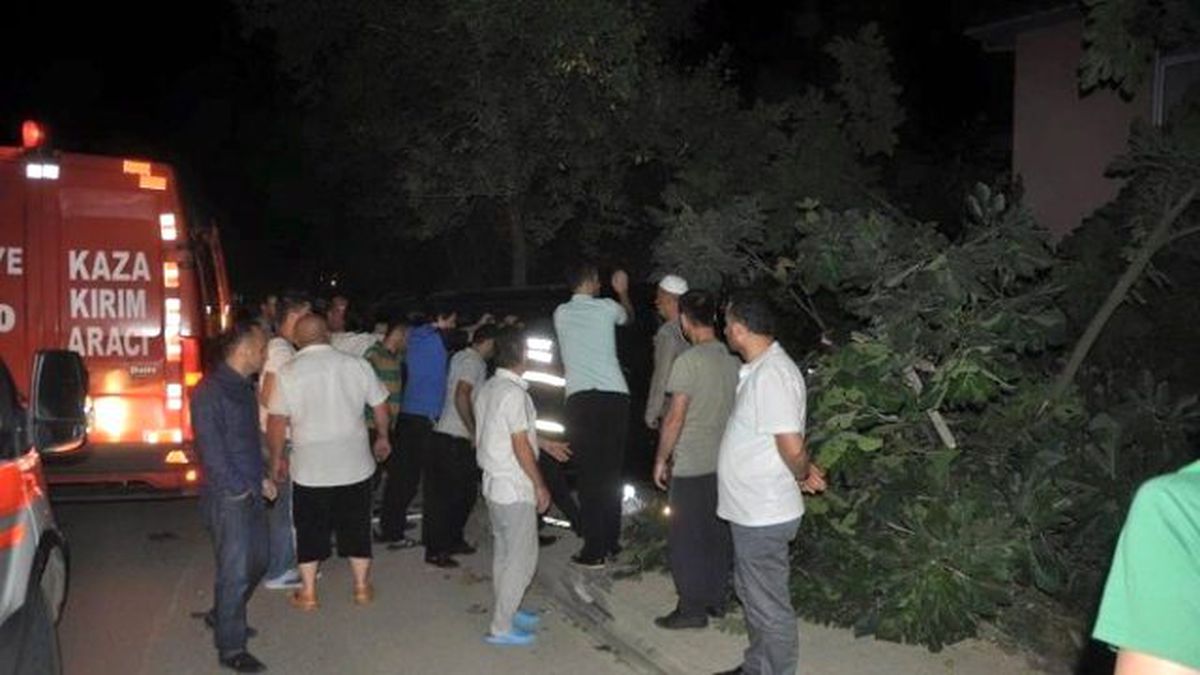 Düzce\'de Trafik Kazası: 2 Yaralı
