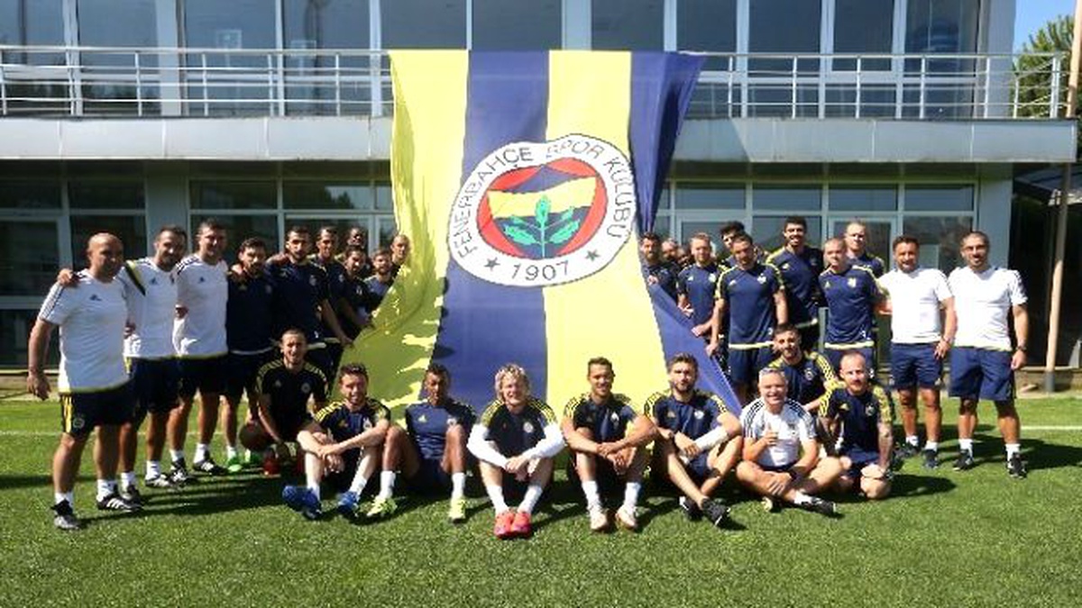 Fenerbahçe\'de \'Fenerbahçeliler Günü\' Coşkusu