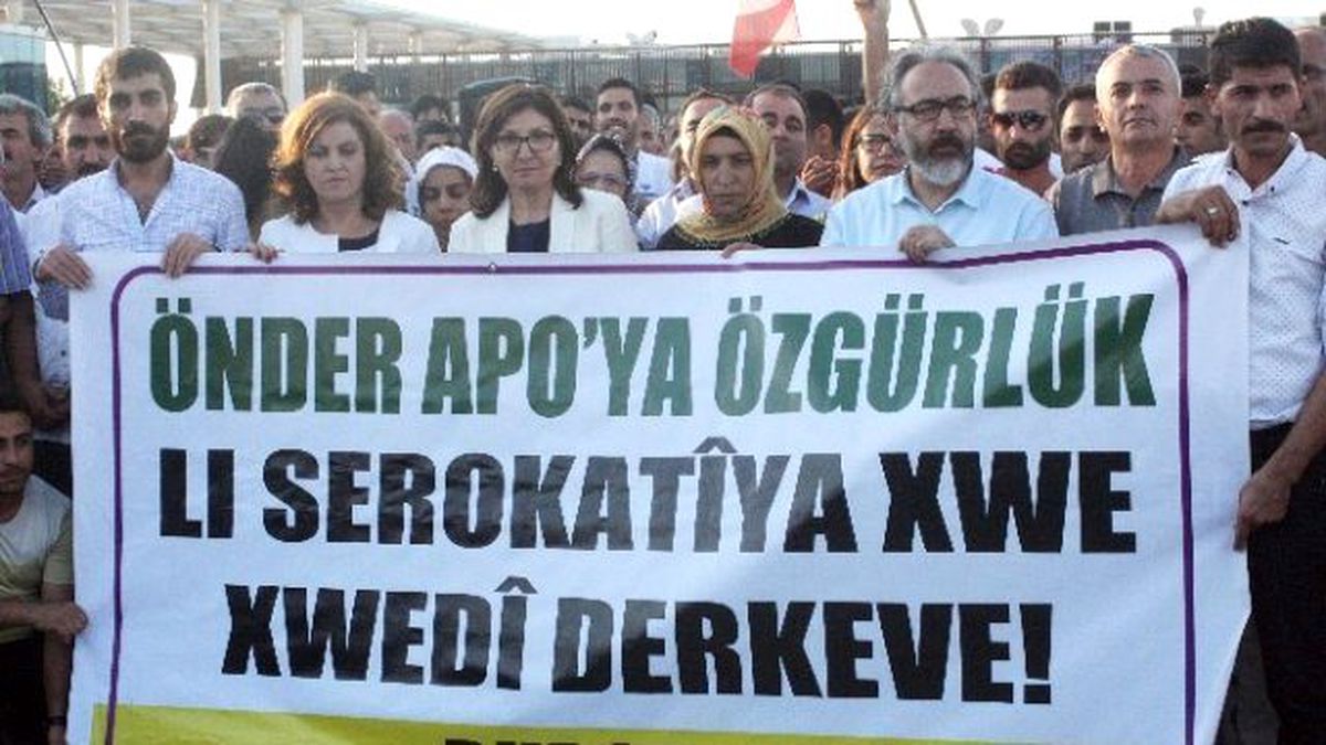 Hdp\'nin Eyleminde Gergin Anlar Yaşandı