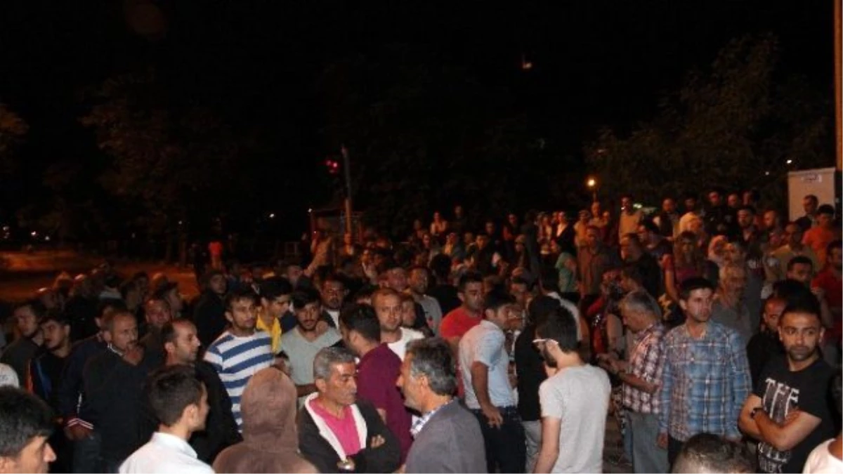 Heyelanzedeler Zonguldak-ankara Yolunu Trafiğe Kapattı