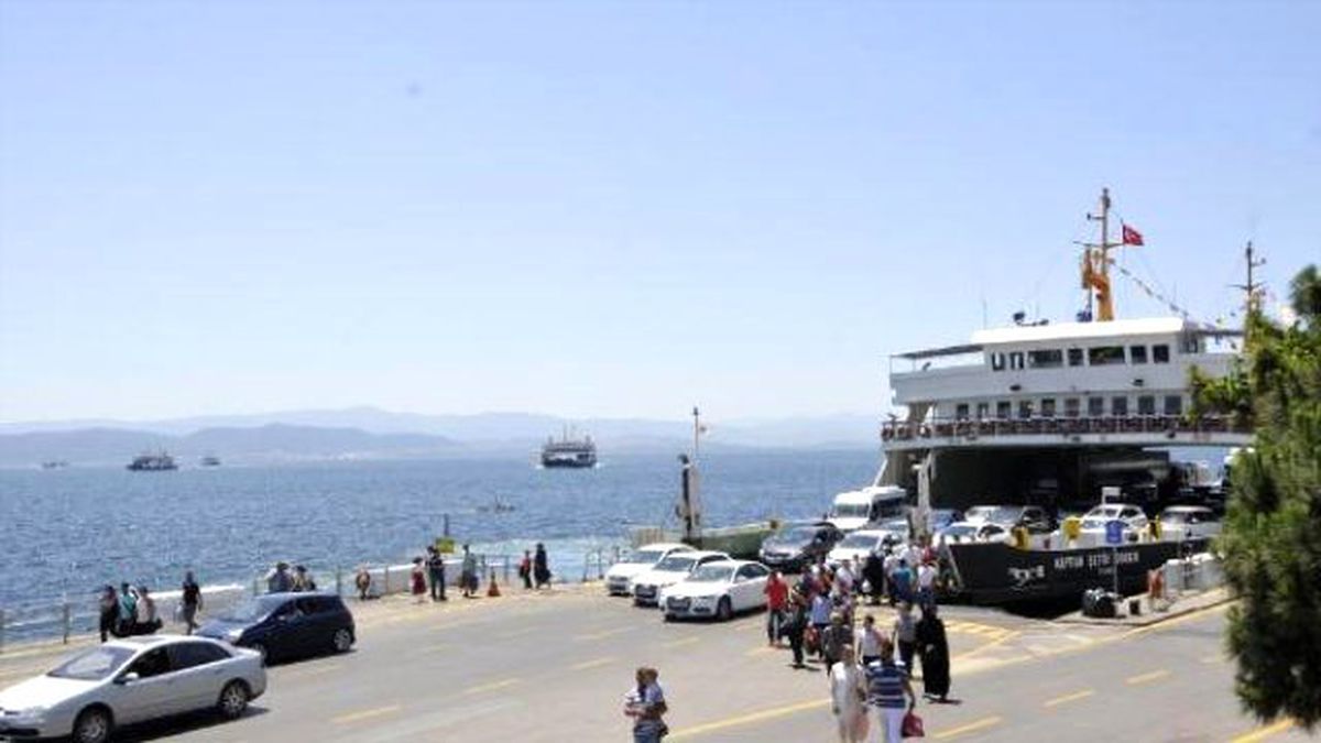 İstanbul\'a Dönüş Trafiği Öğleden Sonra Yoğunlaştı