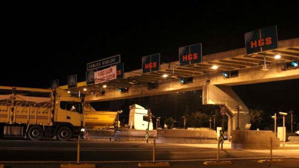 İstanbul\'da Dönüş Trafiğinde Yoğunluk Yaşanmıyor