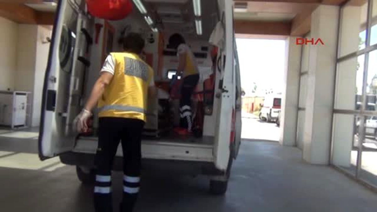 Karaman?da Otomobil Takla Attı: 5 Yaralı