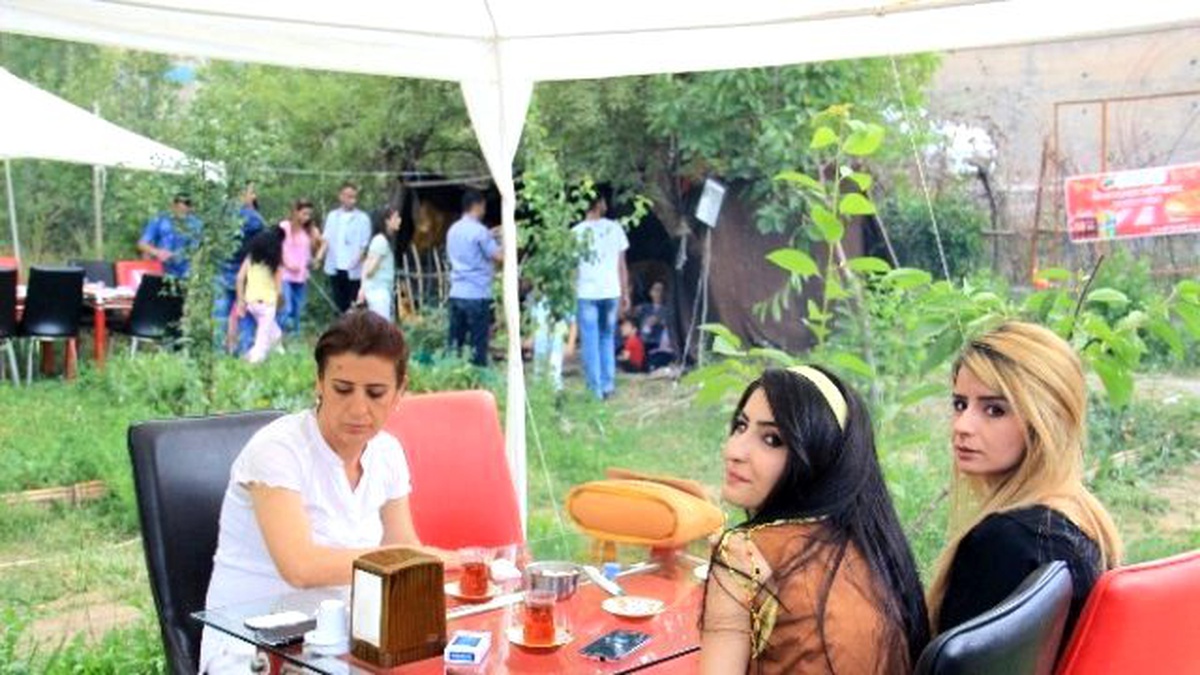 Kır Lokantası Bayram\'da Vatandaşlarla Dolup Taştı