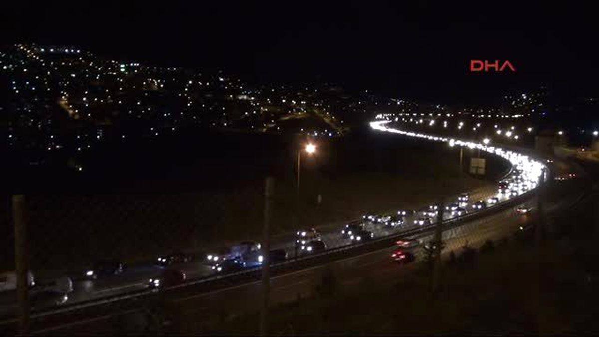 Kocaeli - Dönüş Trafiği Başladı