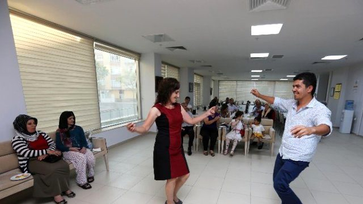 Onkoloji Konuk Evi\'nde Bayram Eğlencesi