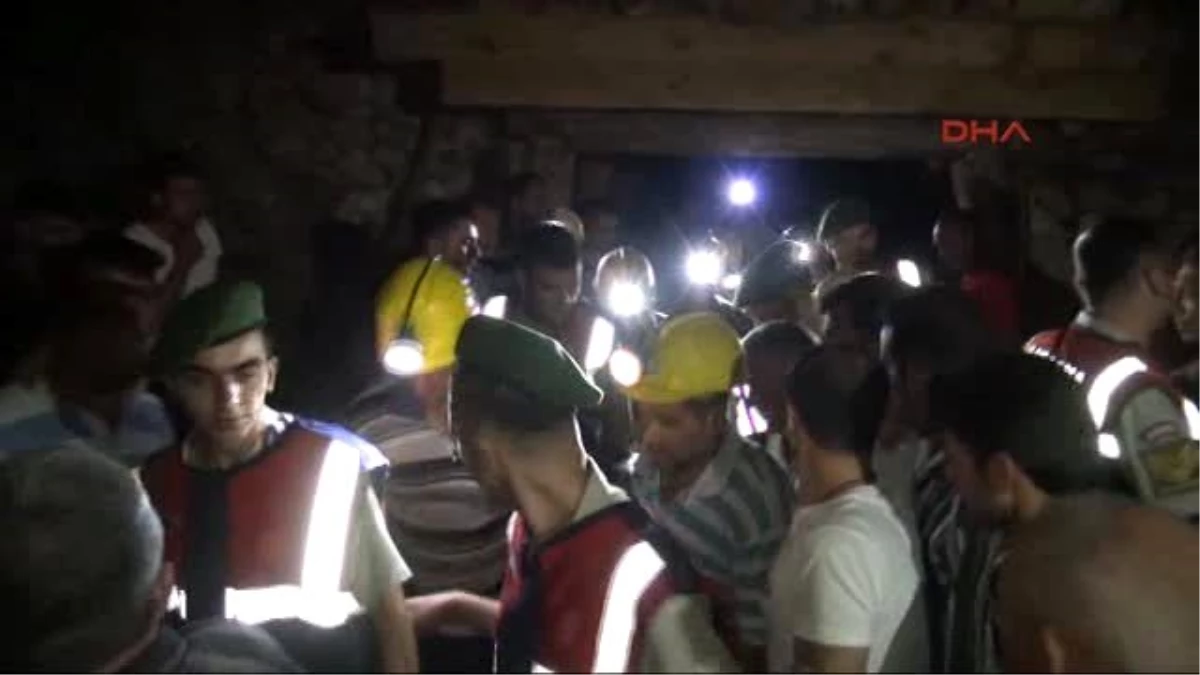 Adana Göçükte Ölen Madenci Toprağa Verildi