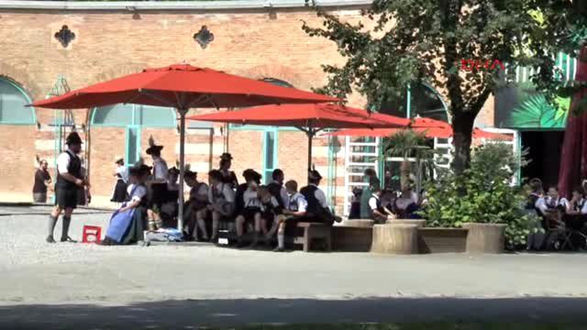 Almanya\'nın Rosenheim Kentine Sanal Yağmur Ormanı