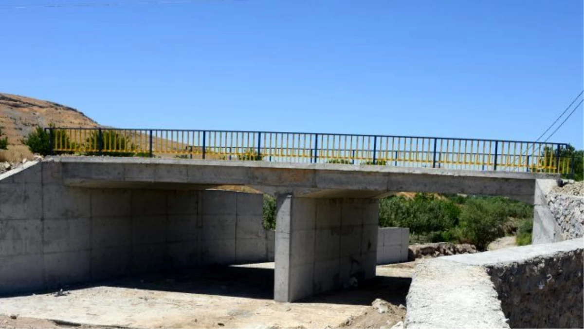 Bulgurlu Ve Kömekavak Köprüleri Yenilendi