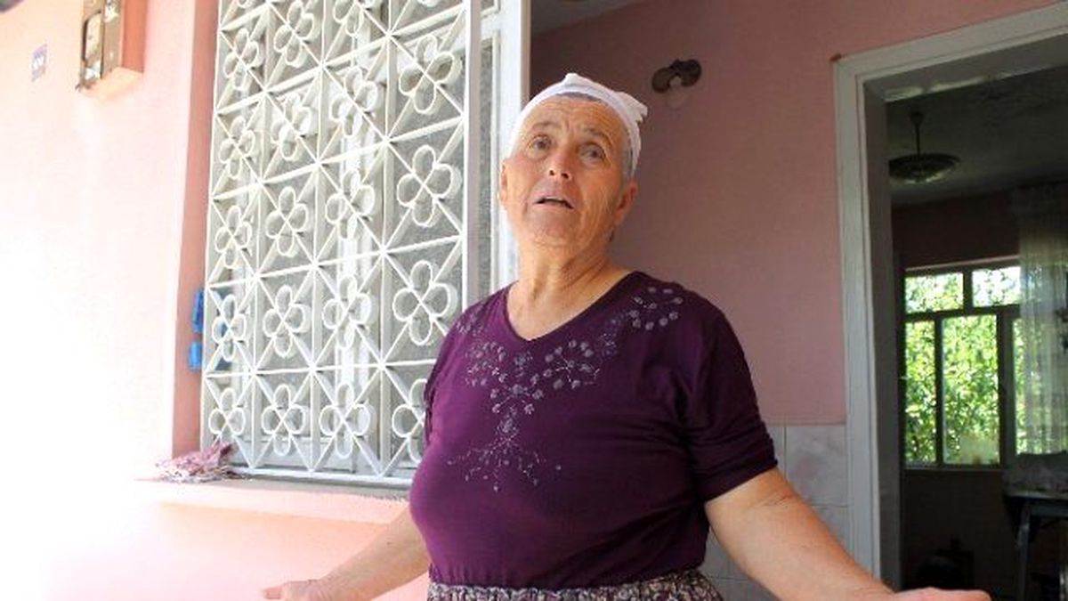 Denizli\'de Bir Kadın Evde Bıçaklanmış Halde Bulundu
