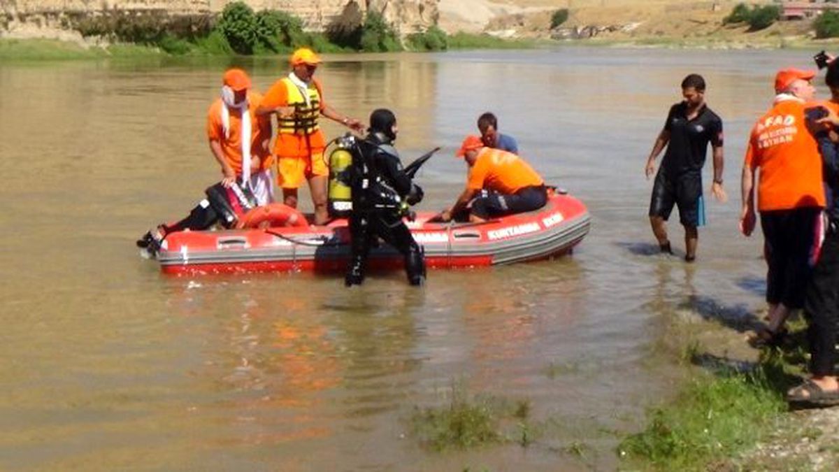 Dicle Nehri\'nde Boğulan Askerin Cesedine 24 Saat Sonra Ulaşıldı