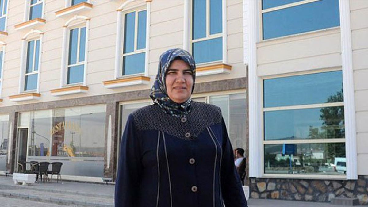 Hibeyle Başladı İşinin ve Eşinin Patronu Oldu