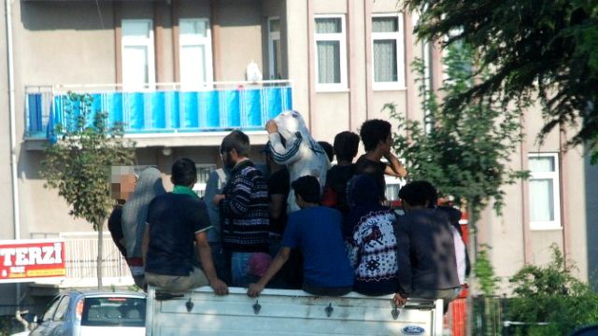 Kamyonet Kasasında Ölümüne Yolculuk