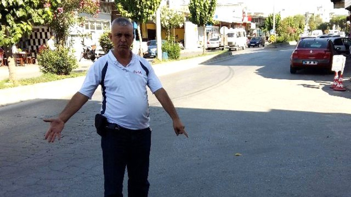 Aydın\'da Kırık Yağmur Suyu Izgaraları Tehlike Saçıyor