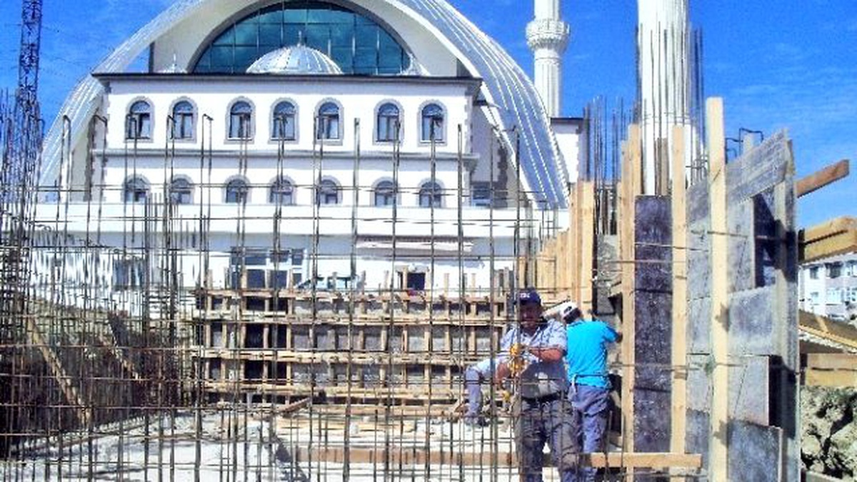 Körfez Belediyesinden İlimtepe Camisine Yeni Şadırvan