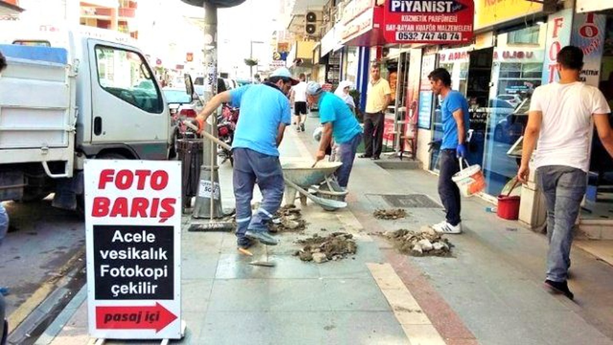 Körfez\'de Yol Yenileme Çalışmaları Sürüyor