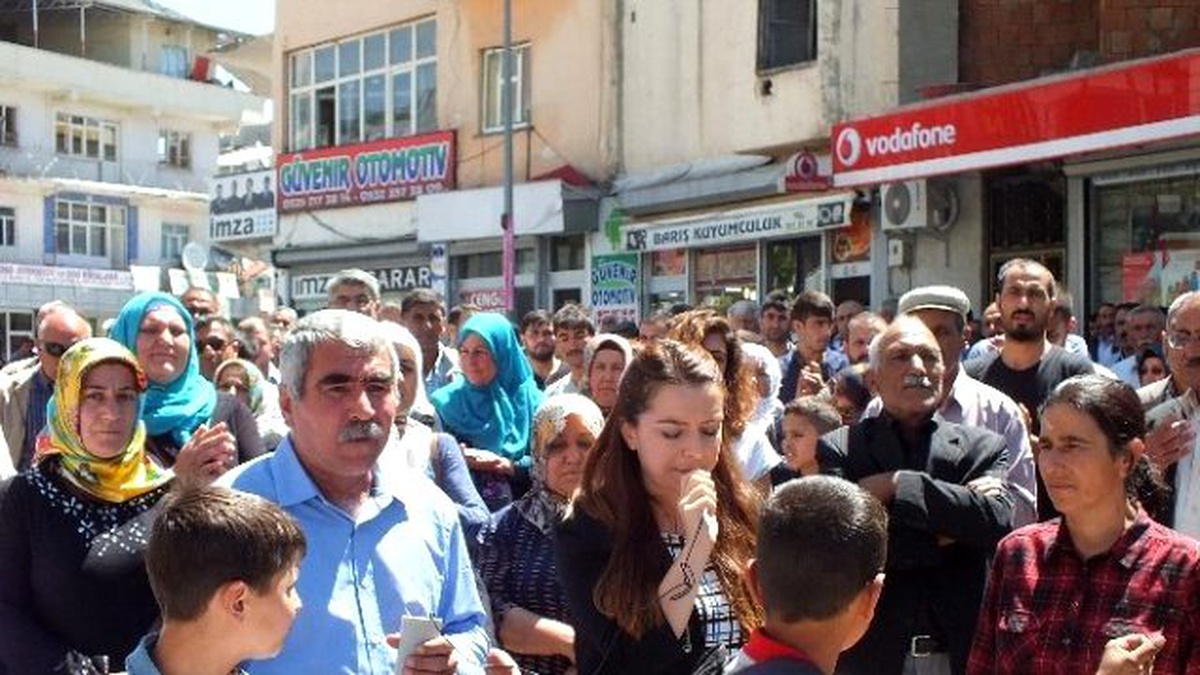 Malazgirt\'te Öcalan İçin Basın Açıklaması