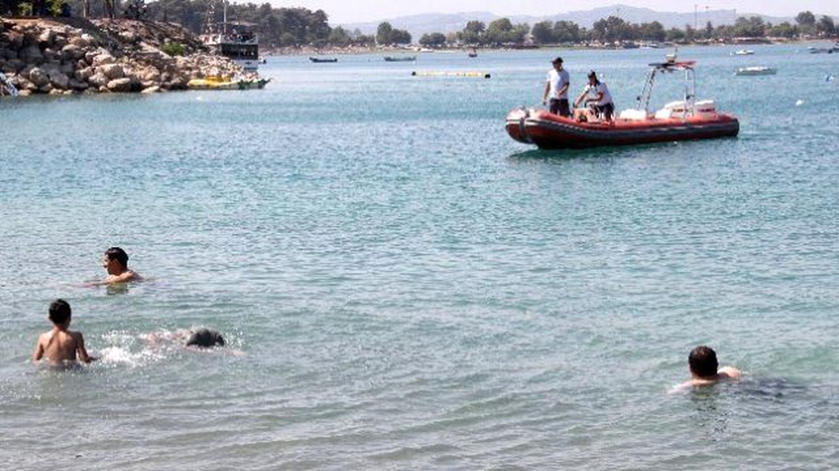 Adana\'da Çocuklar Ölmesin Diye Kara Hava ve Sudan Operasyon