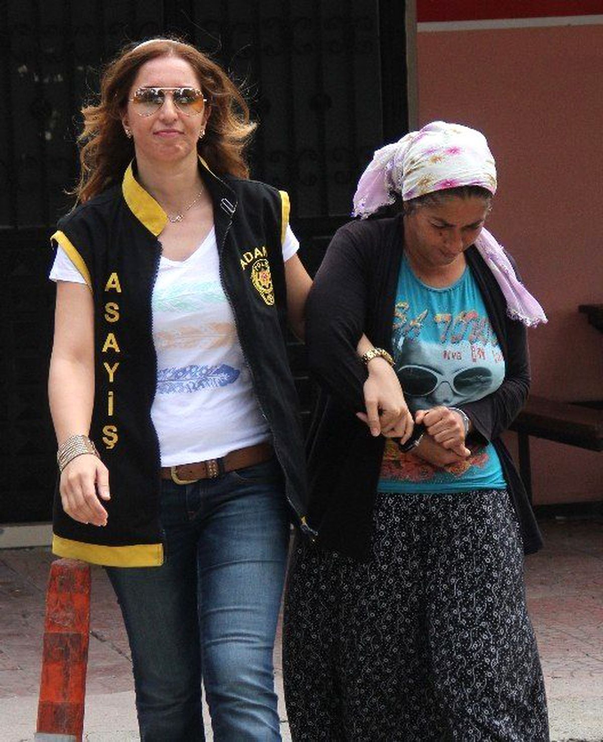 Temizlik İçin Gittiği Evden 5 Bin Liralık Altın Çaldı