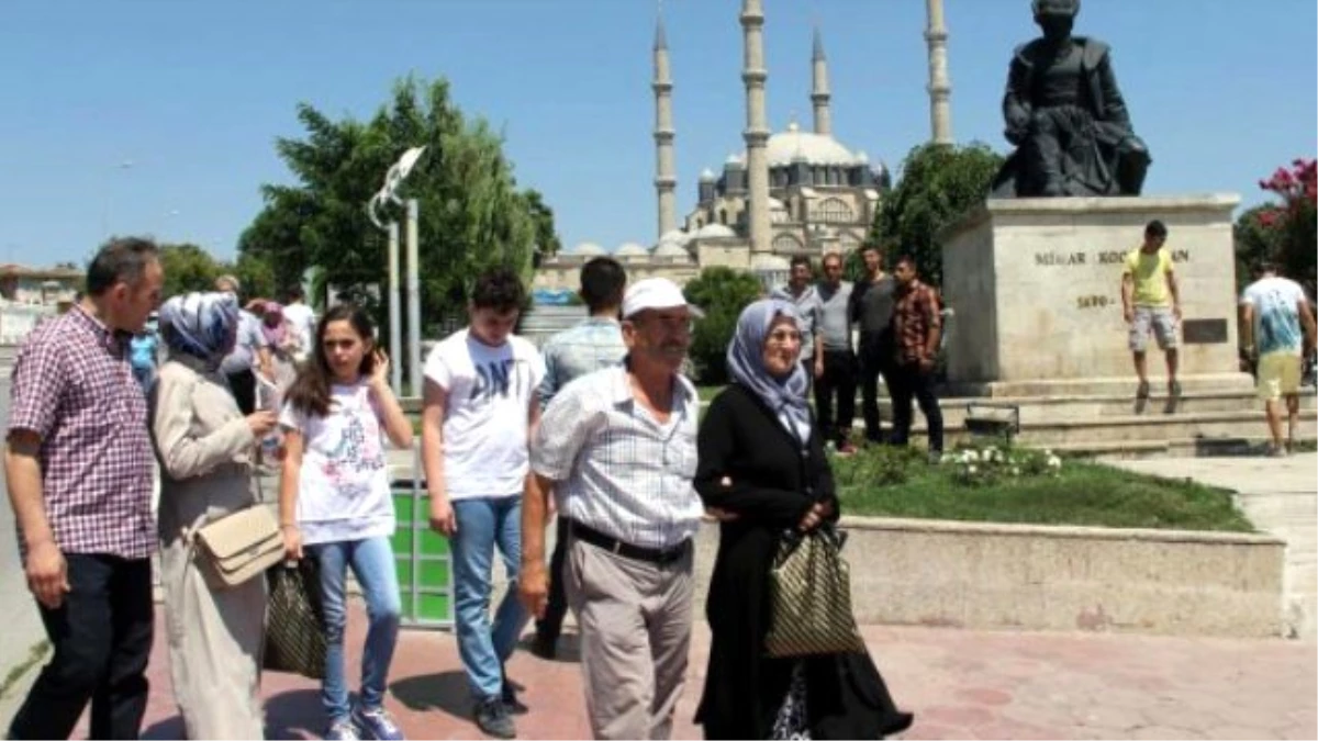 Selimiye\'yi Bayram Boyunca 25 Bin Kişi Ziyaret Etti