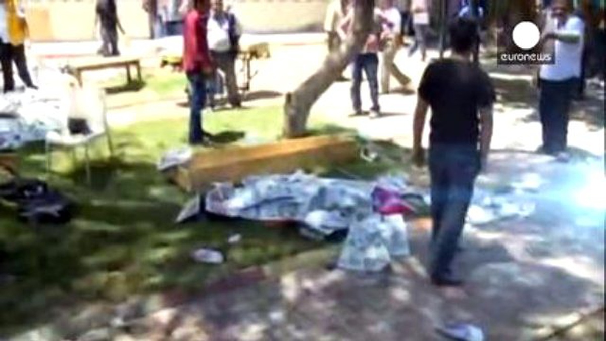 Suruç\'ta Bombalı Saldırı: En Az 27 Ölü Onlarca Yaralı