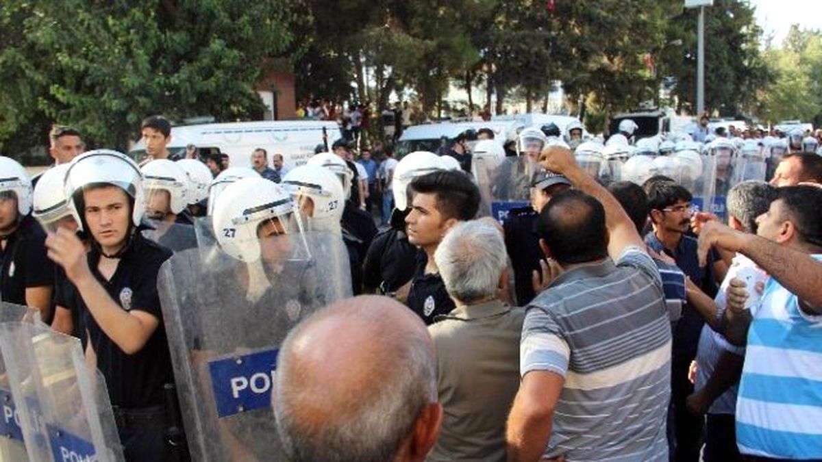 Suruç\'ta Polis ile Vatandaşlar Arasında Gerginlik Yaşandı