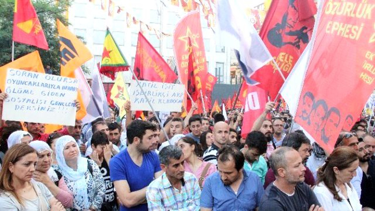 Taksim\'de İzinsiz Gösteriye Polis Müdahale Etti