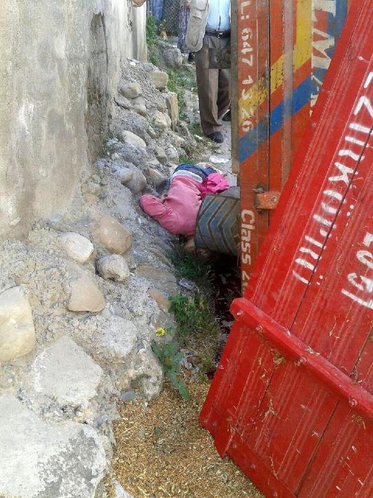 Traktörün Römorkunun Altında Kalan Çocuk Öldü