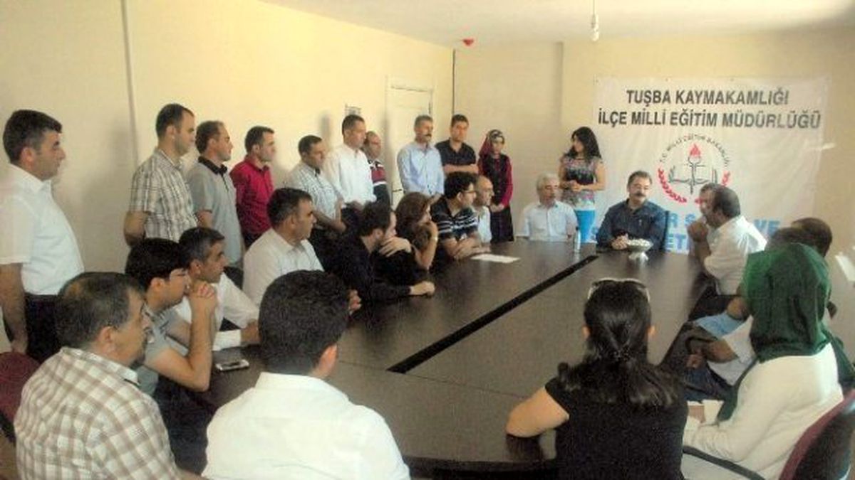 Tuşba İlçe Milli Eğitim Müdürlüğü\'nde Bayramlaşma
