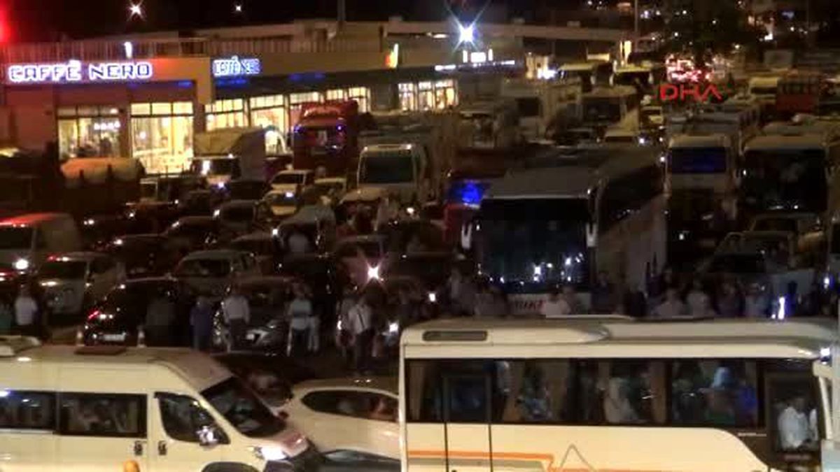 Yalova?da \'Dönüş\' Yoğunluğu Başladı