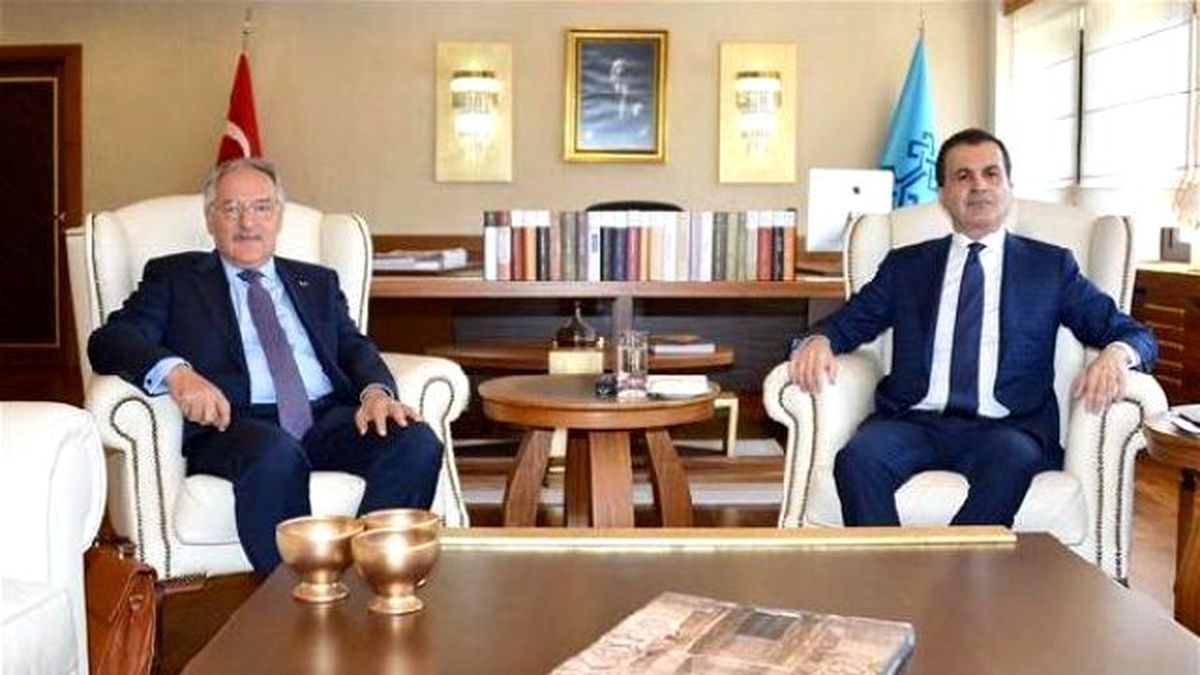 AKP And CHP Continue Preliminary Coalition Talks