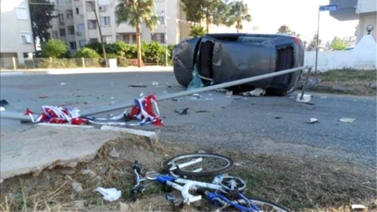 Anamur\'da Trafik Kazası: 1 Ölü, 2 Yaralı